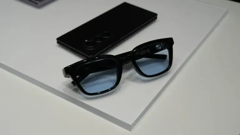Samsung Intelligent Eyewear akıllı gözlük modeli