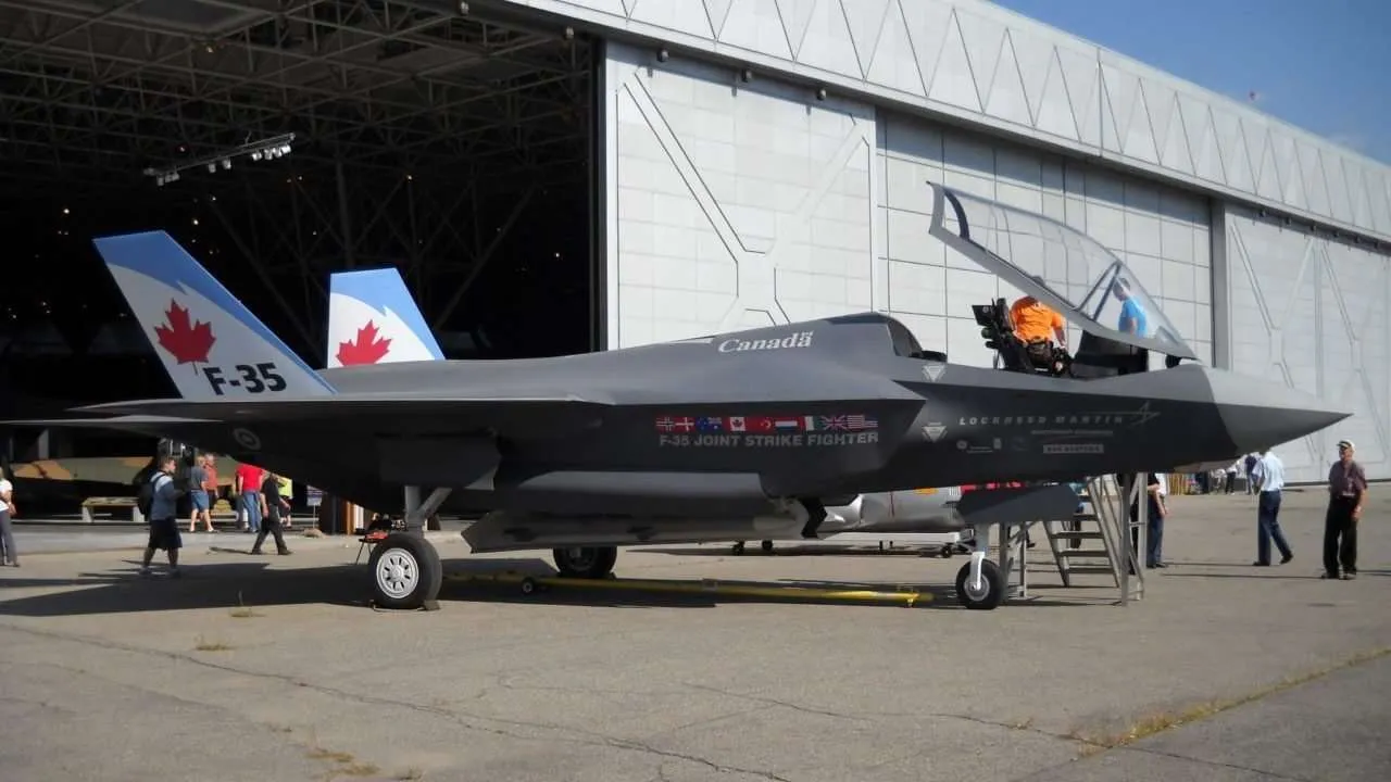 Kanada İlk İki F-35A Savaş Uçağını Teslim Aldı