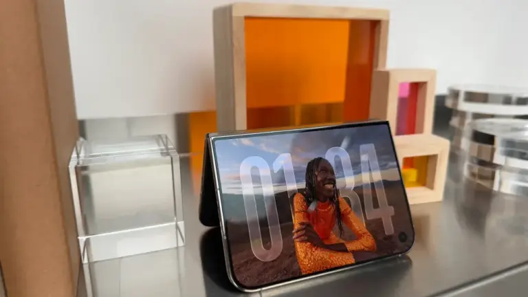 Apple iPhone Duo Teslimatlarını Hızlandırıyor: Erken Teslimat Sürprizi — iPhone Duo teslimat tarihleri, iPhone Duo ön sipariş, Apple teslimat güncellemeleri, yeni iPhone modeli, iPhone Duo stok durumu