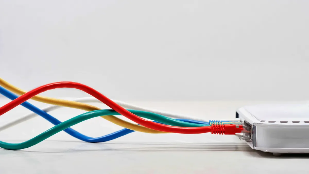 Bu Ayarı Kontrol Edin: Milyonlarca Router Tehlike Altında — Broadcom router açığı, Wi-Fi Protected Setup, WPSplinter güvenlik açığı, router güvenlik güncellemeleri, kablosuz ağ güvenliği