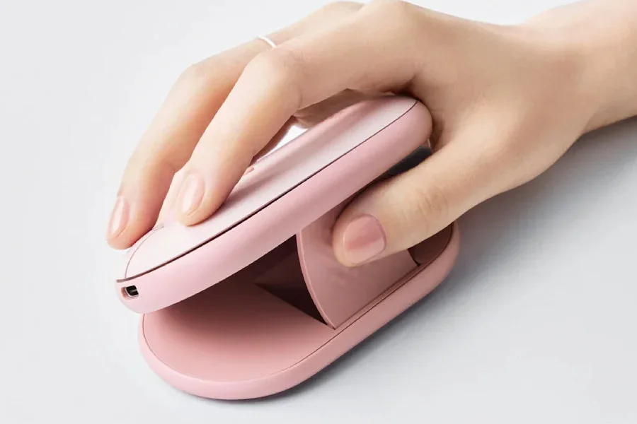 Logitech Pebble Up Tanıtıldı: Katlanabilir Kablosuz Fare — Logitech Pebble Up özellikleri, Logitech Pebble Up fiyatı, Logitech kablosuz fare modelleri, Logi Options+ fare özelleştirme, Logitech Pebble Up renk seçenekleri