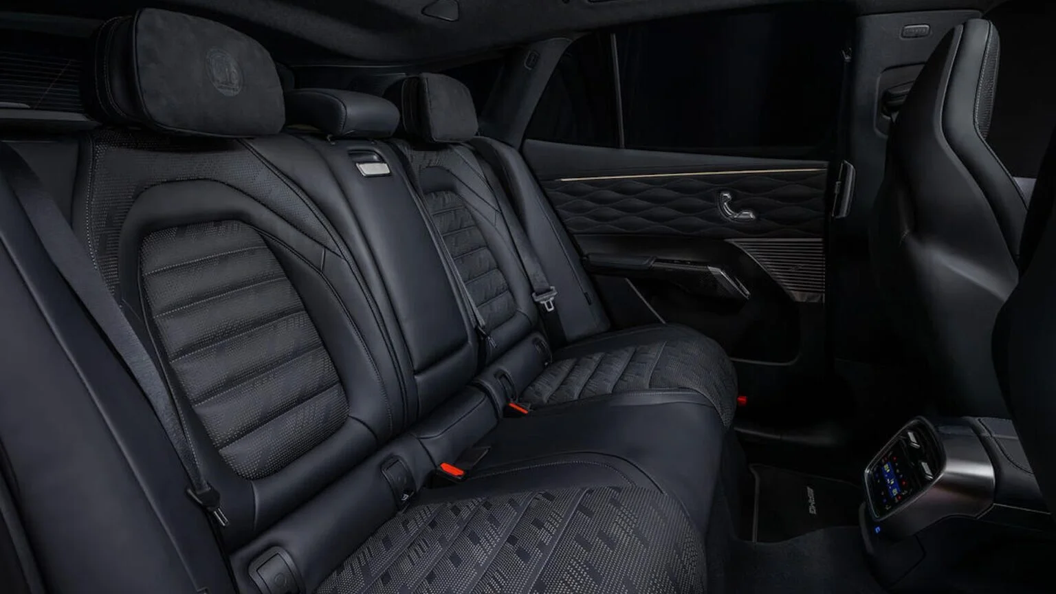 Mercedes-AMG GT SUV Tanıtıldı: 1.153 Beygirlik Elektrikli Güç — elektrikli Mercedes-AMG GT SUV, AMG.EA platformu, yüksek performanslı elektrikli araçlar, elektrikli SUV modelleri, Mercedes-AMG GT teknik özellikleri