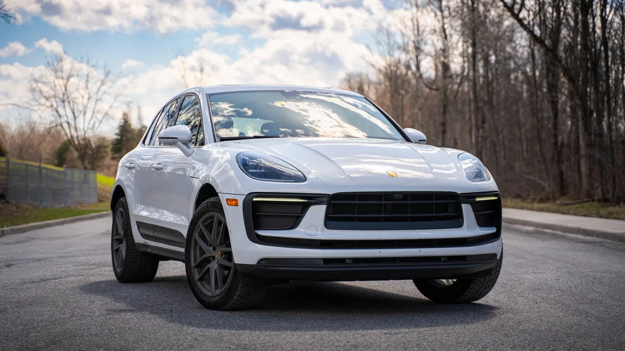 Porsche’den Stratejik Karar: Benzinli Macan Geri Dönüyor