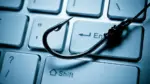Sahte VPN Sitesi Panik Yarattı: Verileriniz Tehlikede — Sahte bir WatchGuard VPN indirme sayfası, kurumsal kimlik bilgileri, siber güvenlik saldırısı, VPN yazılımı kurulumu, kimlik avı yöntemleri