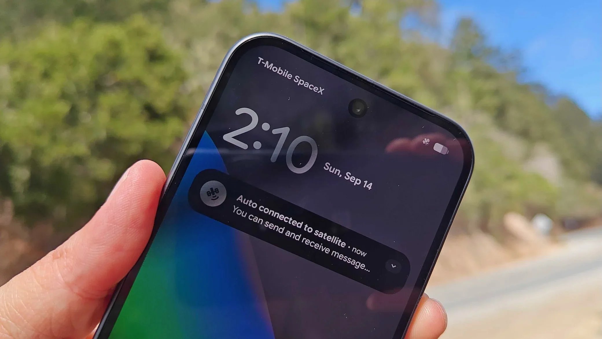 SpaceX Büyük Bir Mobil Operatör Olmak İstiyor — Starlink mobil operatör olma planı, Starlink Mobile hizmeti, 800 MHz frekans lisansı, ikinci nesil Starlink uyduları, uydu ve karasal mobil altyapı