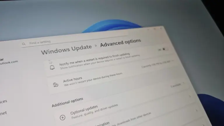 Sürücü Hatalarına Son: Microsoft Windows 11 Seferberliğini Başlattı — Windows 11 sürücü kalite girişimi, Intel grafik sürücüleri, Windows 11 sistem kararlılığı, NVIDIA sürücü güncellemeleri, AMD sürücü performans iyileştirmeleri