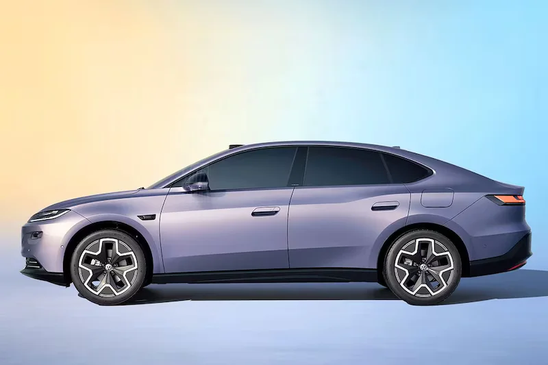 Volkswagen ID. AURA L5: Elektrikli Dünyanın Yeni Sedanı Tanıtıldı — yeni elektrikli Volkswagen sedan, Volkswagen elektrikli araç modelleri, yeni Volkswagen ID serisi, Çin pazarı elektrikli otomobiller, Volkswagen liftback sedan modelleri