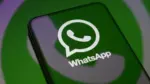 WhatsApp'ın Yeni iOS Güncellemesi Sohbet Arayüzünü Değiştiriyor — WhatsApp iOS güncellemesi, Liquid Glass tasarımı, sohbet gezinme düğmesi, WhatsApp arayüz yenilikleri, iOS uygulama güncellemeleri