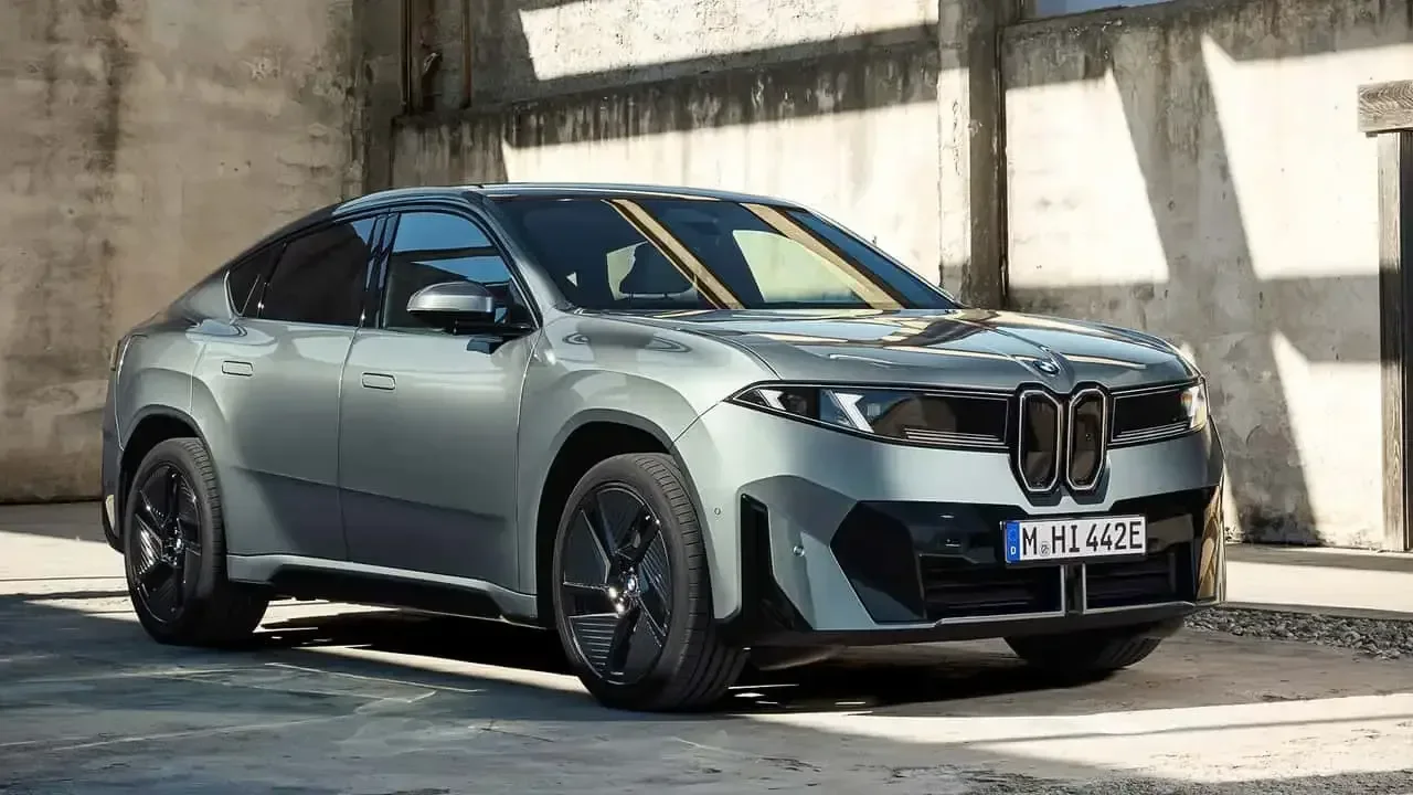Yeni BMW iX4 Tanıtıldı: İşte Menzili ve Fiyatı